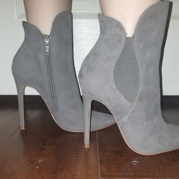 Booties - Picture 4 of 4